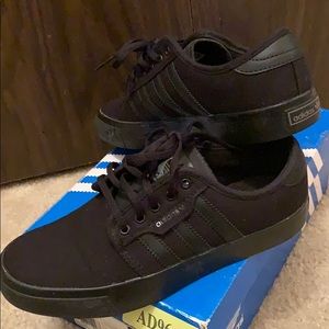 Adidas Seeley J